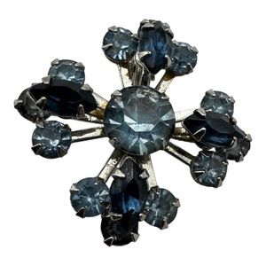 Mid-Century Blue Rhinestone‎ Starburst Brooch 1” Silver Tone Vintage